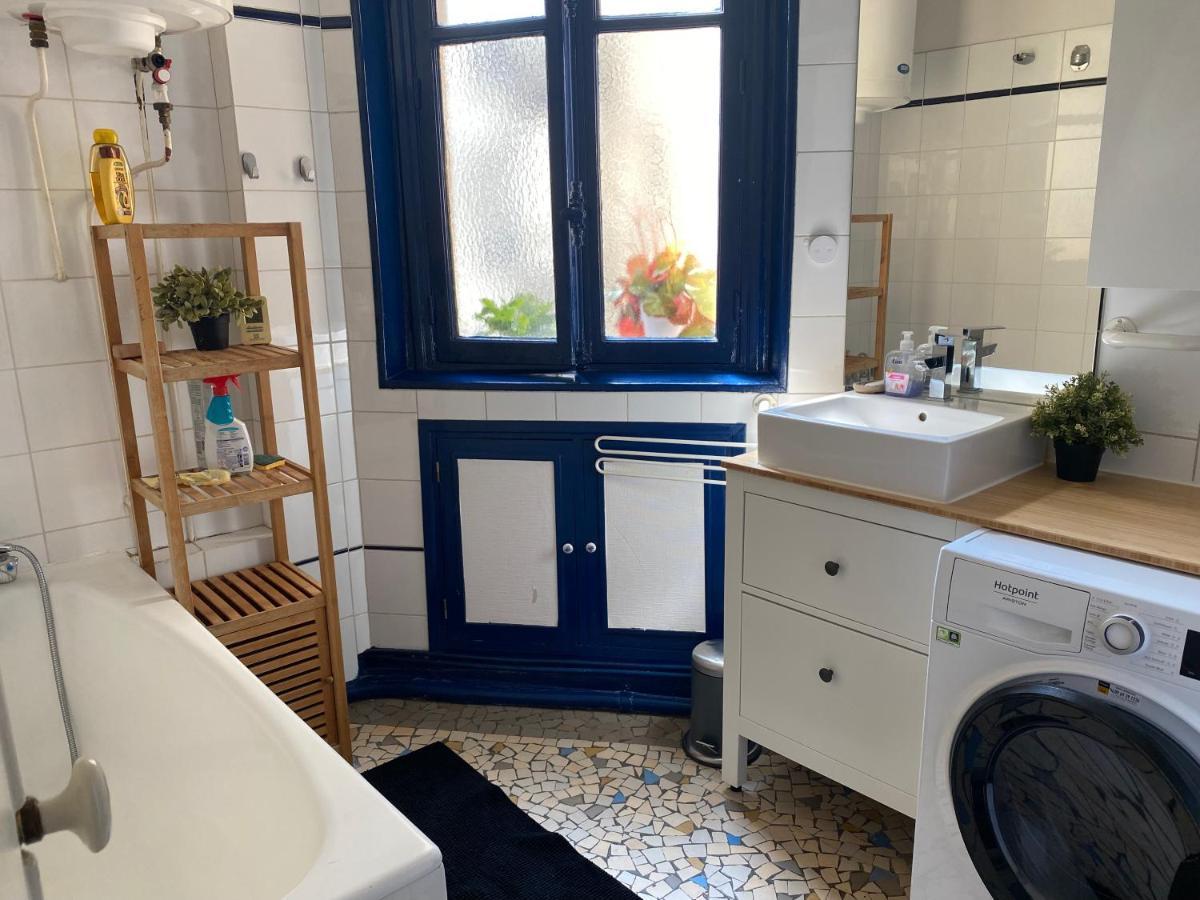شقة Grand F2 Avec Vue Sur La Maison De Georges Brassens باريس المظهر الخارجي الصورة